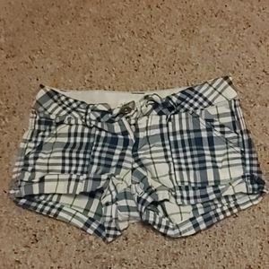 Juniors Aeropostale plaid short shorts